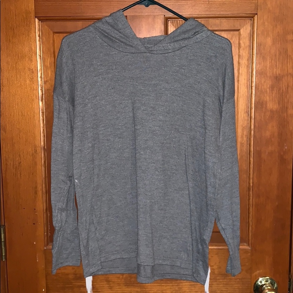 Light design sweat shirt